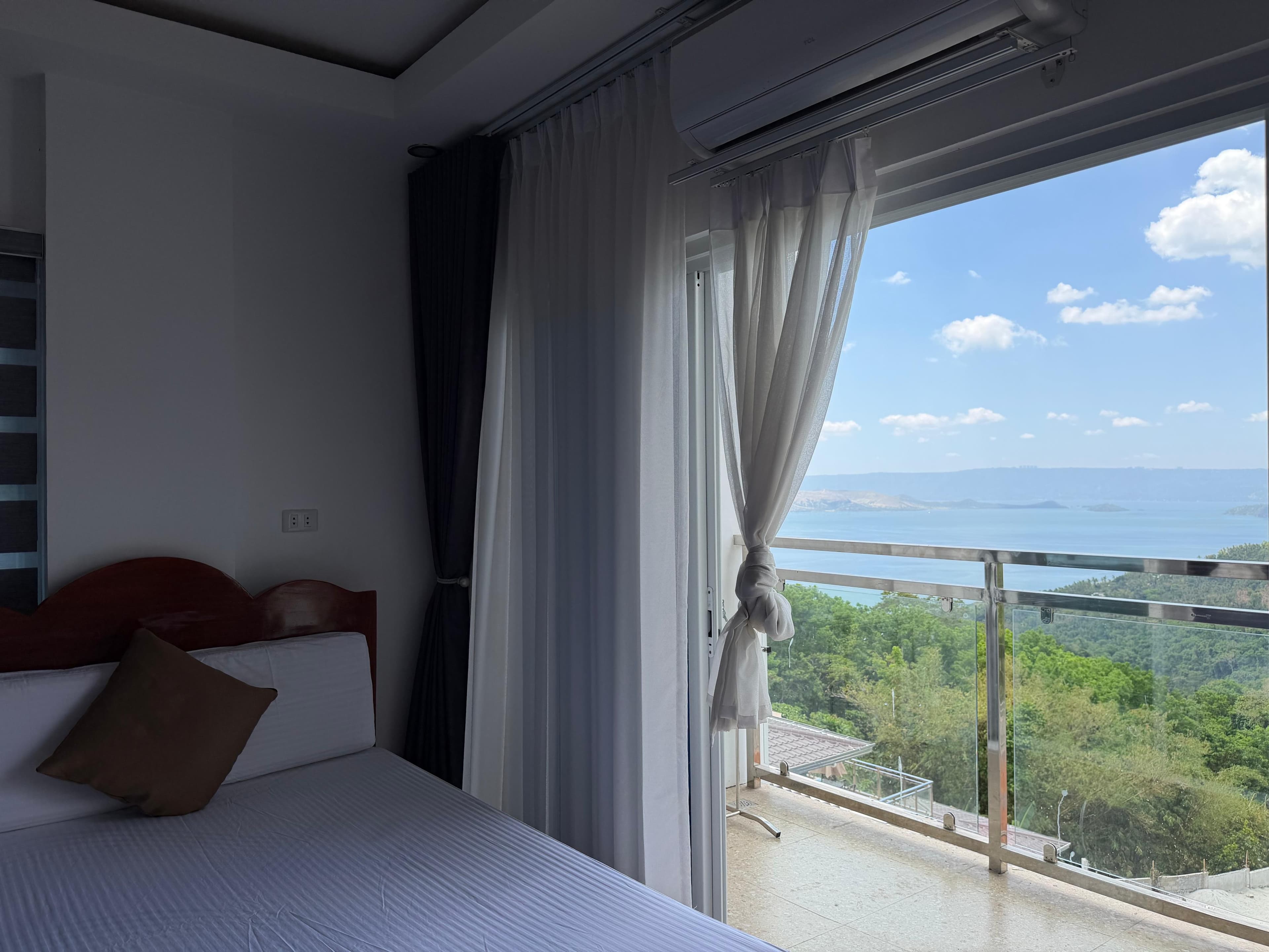 Premier King Suite